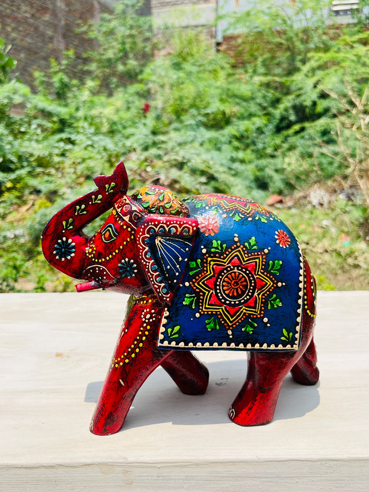 Elephant Up Tusk – Orange-Blue
