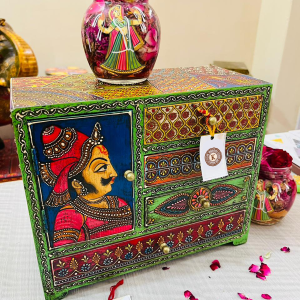 Maharaja Box
